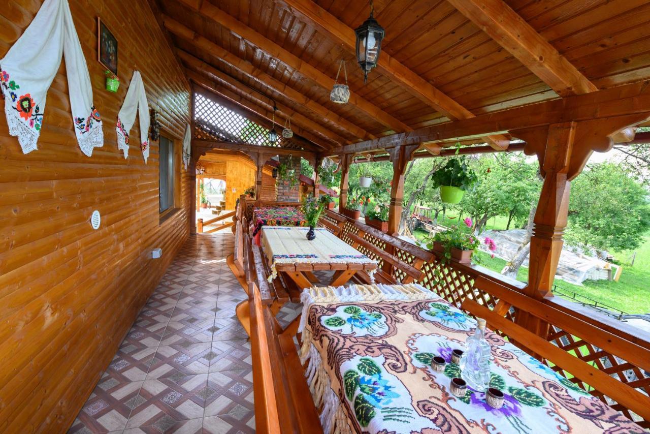 Sub Creasta Cocosului Otel Breb Dış mekan fotoğraf