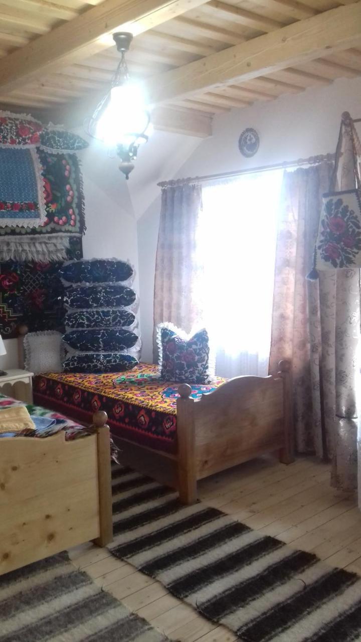 Sub Creasta Cocosului Otel Breb Dış mekan fotoğraf