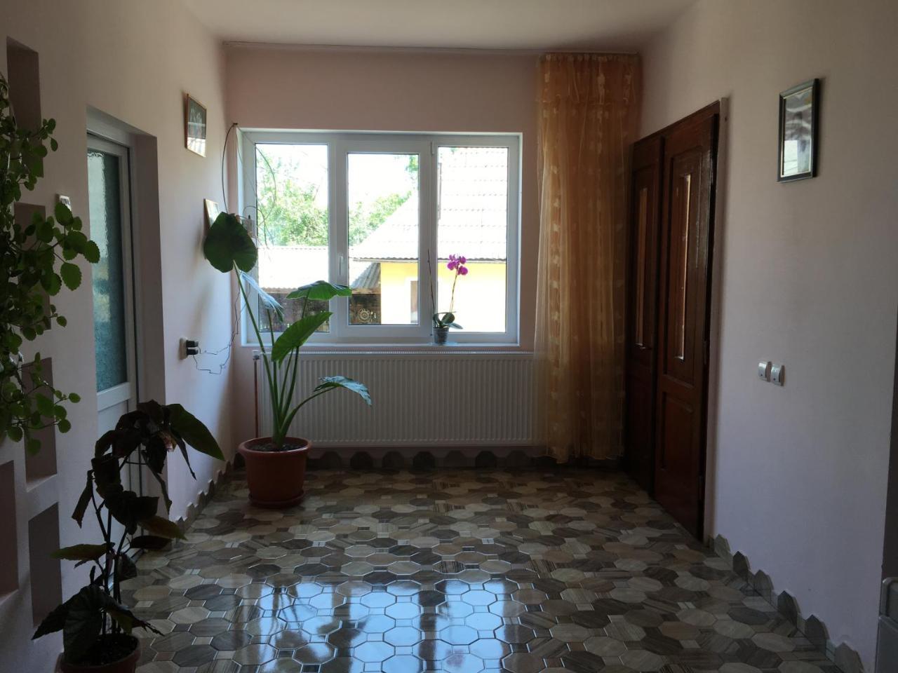 Sub Creasta Cocosului Otel Breb Dış mekan fotoğraf