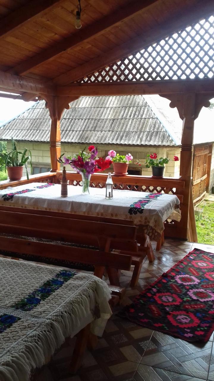 Sub Creasta Cocosului Otel Breb Dış mekan fotoğraf